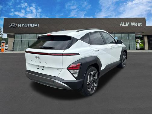 Atlas White 2026 Hyundai KONA SEL Premium