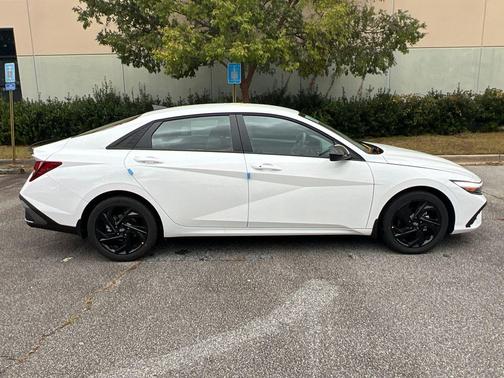 2026 Hyundai ELANTRA Sport