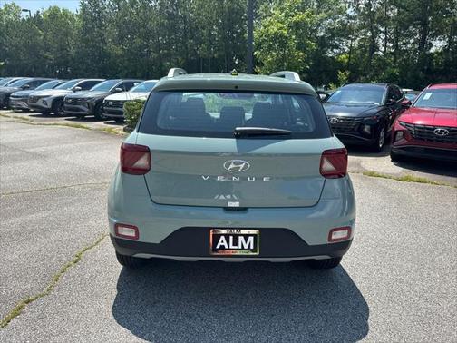 2025 Hyundai VENUE Limited