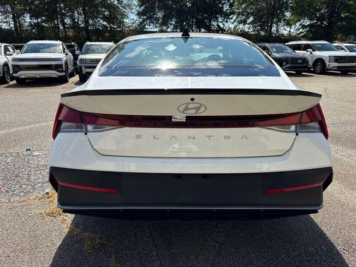 2026 Hyundai ELANTRA Sport