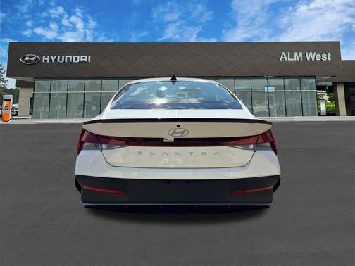 2026 Hyundai ELANTRA Sport