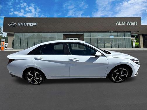 2022 Hyundai ELANTRA HEV Limited