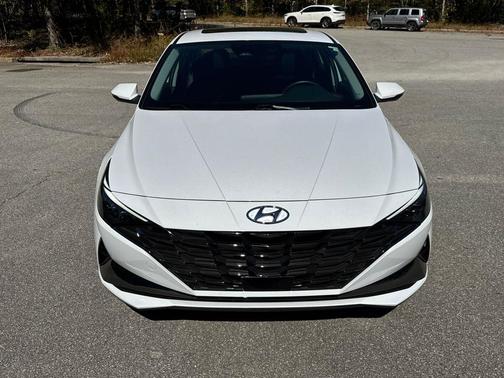 2022 Hyundai ELANTRA HEV Limited