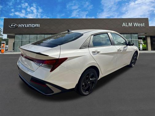 2026 Hyundai ELANTRA Sport