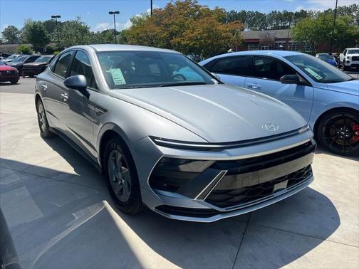 2025 Hyundai SONATA SE
