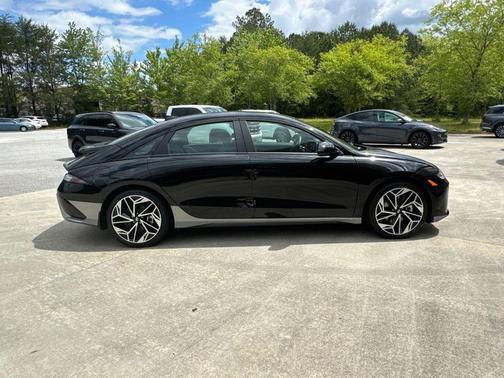2024 Hyundai IONIQ 6 SEL