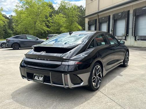2024 Hyundai IONIQ 6 SEL