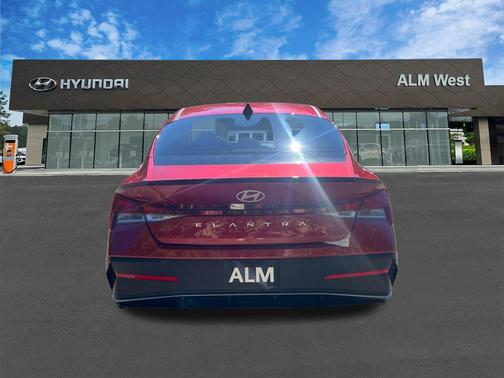 2026 Hyundai ELANTRA Sport