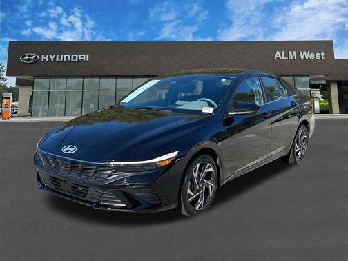 2025 Hyundai ELANTRA SEL