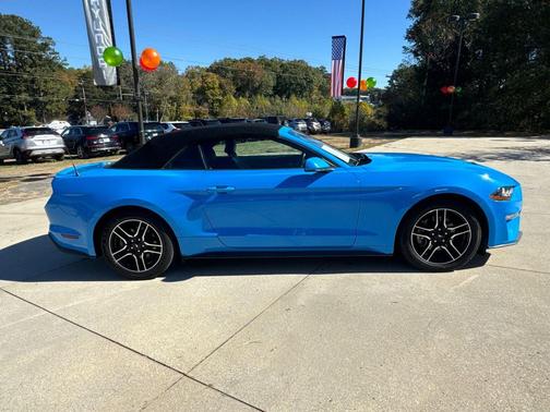 2022 Ford Mustang EcoBoost Premium