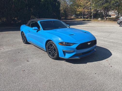 2022 Ford Mustang EcoBoost Premium