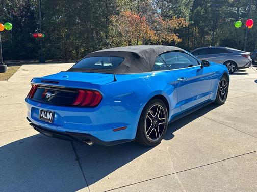 2022 Ford Mustang EcoBoost Premium