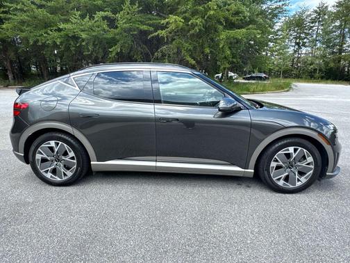 2024 Genesis GV60 Standard RWD