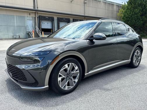 2024 Genesis GV60 Standard RWD
