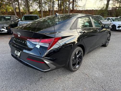 2026 Hyundai ELANTRA Sport