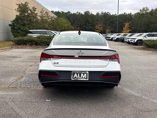 2026 Hyundai ELANTRA Sport