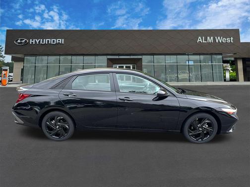 2026 Hyundai ELANTRA Sport