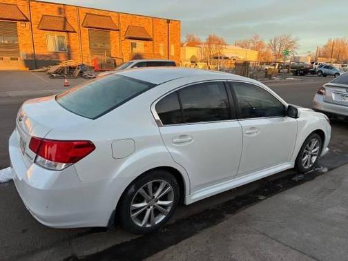 2013 Subaru Legacy Premium