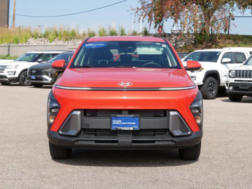 2025 Hyundai KONA SE