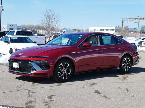 2025 Hyundai SONATA SEL