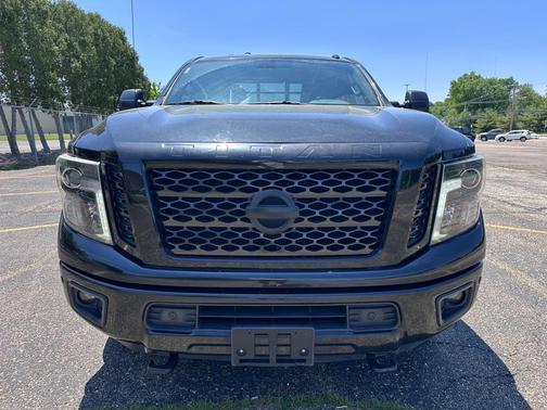 Magnetic Black 2018 Nissan Titan XD SV
