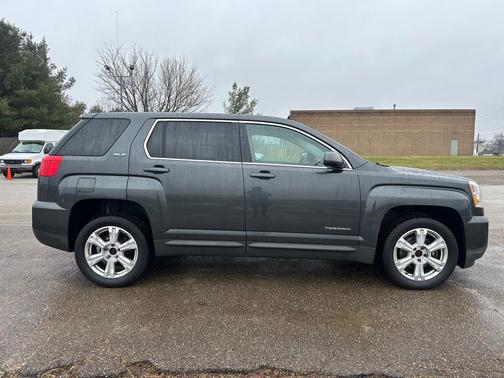 2017 GMC Terrain SLE-1
