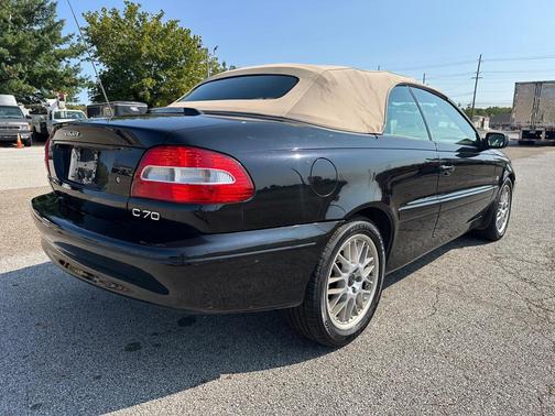 2004 Volvo C70 LT