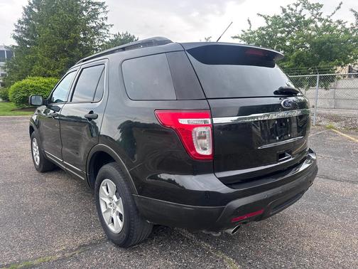 Tuxedo Black Metallic 2014 Ford Explorer Base