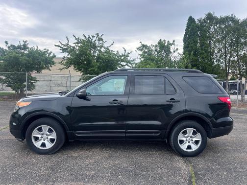 Tuxedo Black Metallic 2014 Ford Explorer Base