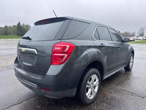 Nightfall Gray Metallic 2017 Chevrolet Equinox LS