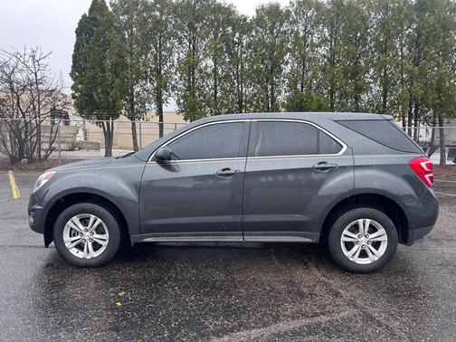 Nightfall Gray Metallic 2017 Chevrolet Equinox LS