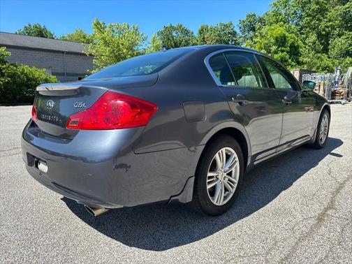 2011 INFINITI G25x Base