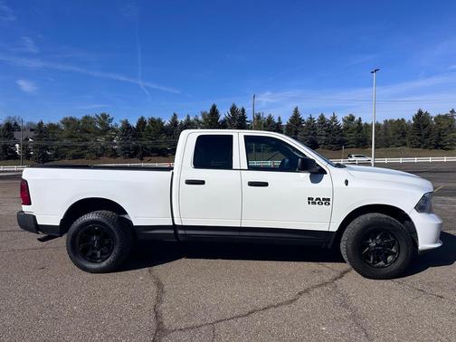 2017 RAM 1500 Express