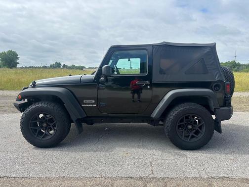 2017 Jeep Wrangler Sport