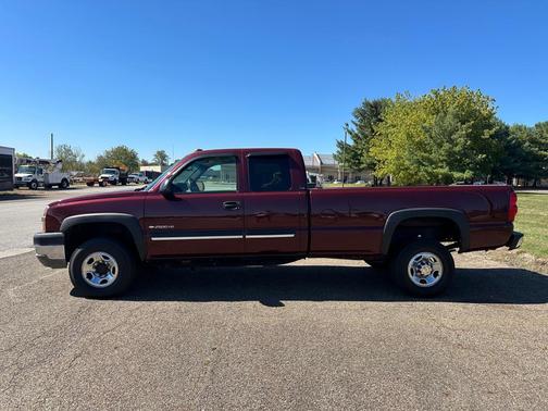 2003 Chevrolet Silverado 2500 LS H/D Extended Cab