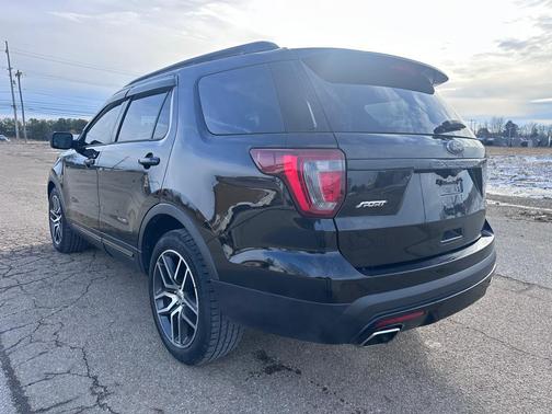 2017 Ford Explorer sport