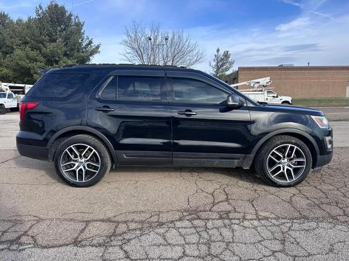 2017 Ford Explorer sport