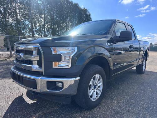 GREEN 2017 Ford F-150 SUPER CAB