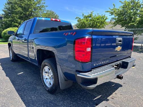 Deep Ocean Blue Metallic 2018 Chevrolet Silverado 1500 1LT