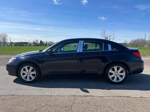 2013 Chrysler 200 Touring