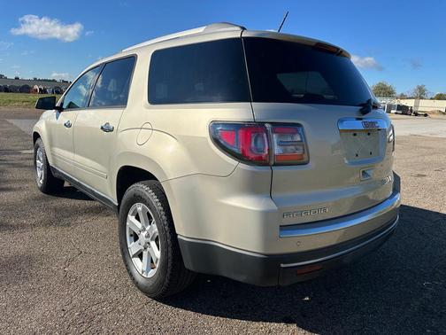 2013 GMC Acadia SLE-2