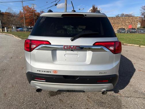 2019 GMC Acadia SLE-2