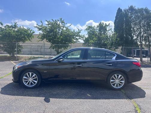 BLACK 2017 INFINITI Q50 2.0T Premium