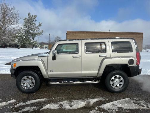 2007 Hummer H3 Base
