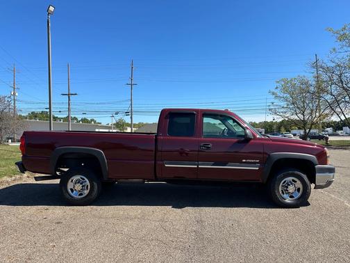 2003 Chevrolet Silverado 2500 LS H/D Extended Cab