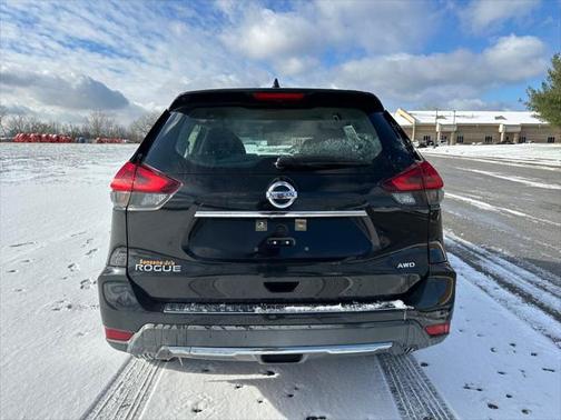2018 Nissan Rogue S
