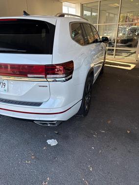 2024 Volkswagen Atlas 2.0T SEL Premium R-Line 4MOTION