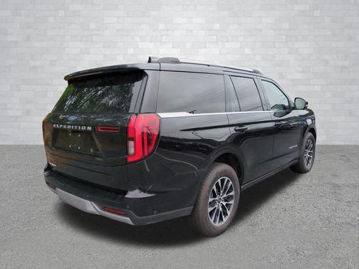 AGATE BLACK METALLIC 2025 Ford Expedition Platinum