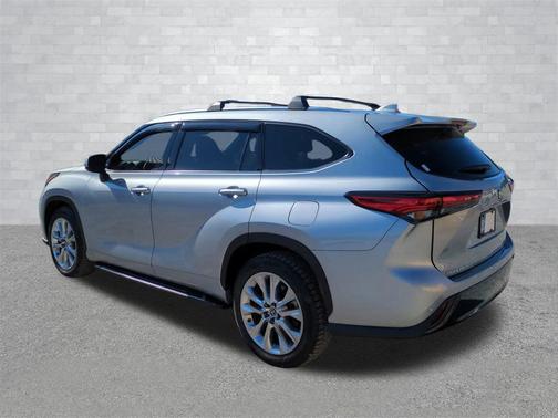 2022 Toyota Highlander Limited