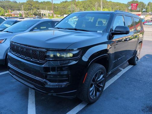 Diamond Black Crystal Pearlcoat 2024 Jeep Grand Wagoneer L Series II 4x4